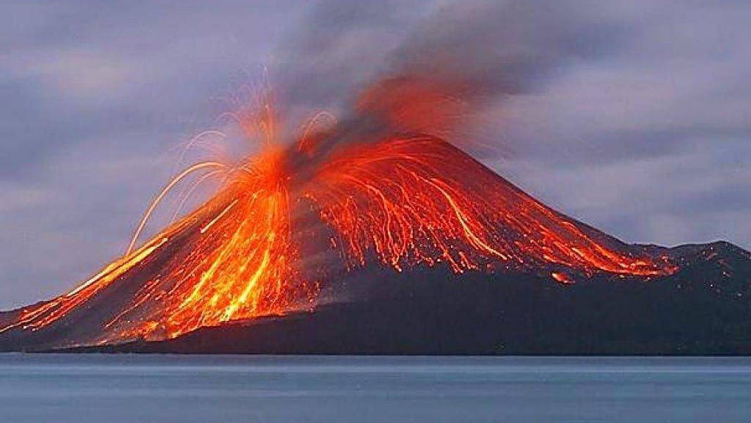 Stromboli, L'isola-vulcano In Sicilia - Studia Rapido